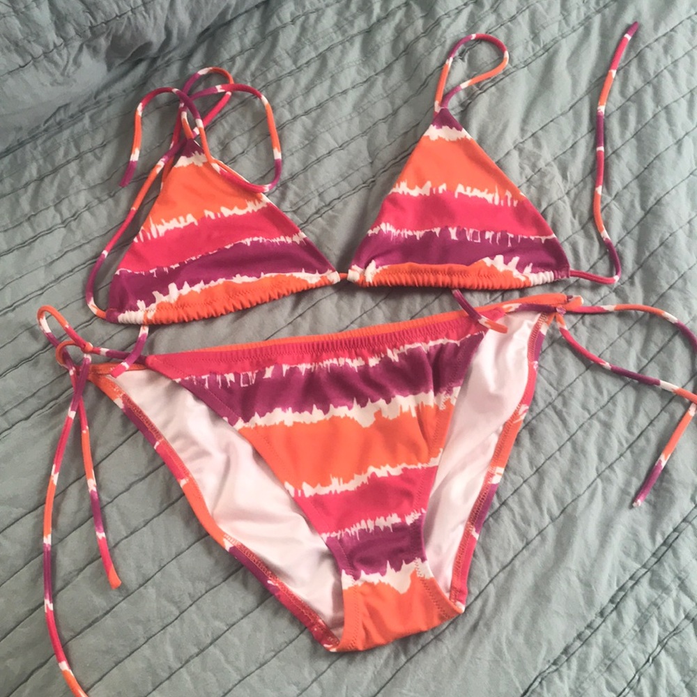Victoria’s Secret bikini size large